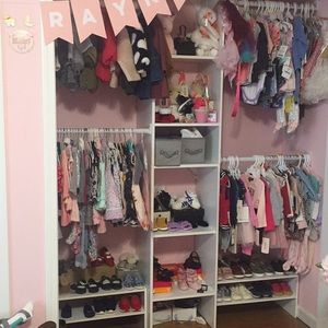 Baby girl closet ....on SALE!!! 🎈